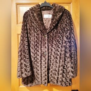 Beta's Choice Brown Faux Fur Coat, Women's size Medium